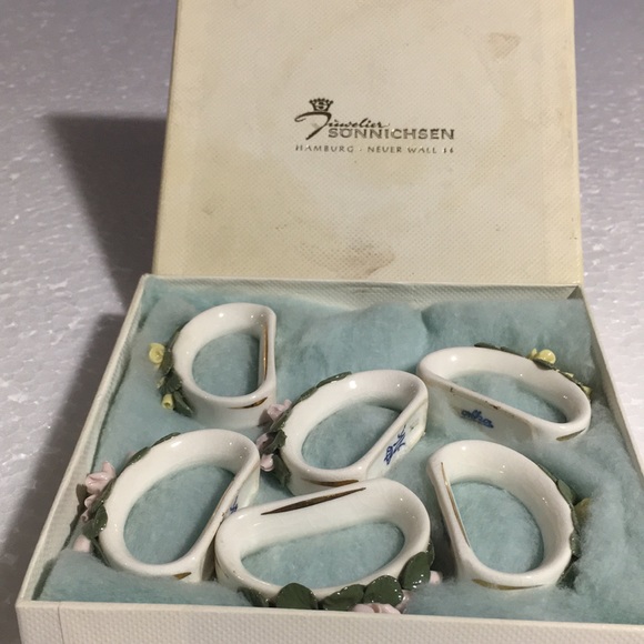 JUWELIER SONNICHSEN FLORAL NAPKIN RINGS - Picture 1 of 9